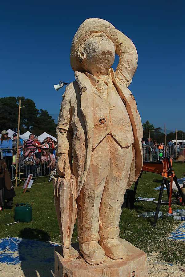 Winning Carve Star Gazer by Sylvia Itzen